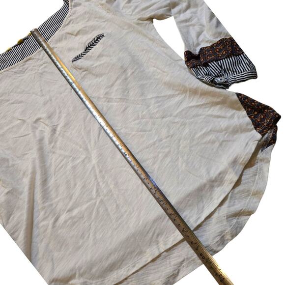 anthropologie little yellow button boat neck white blouse pocket tee SZ M - Picture 5 of 5